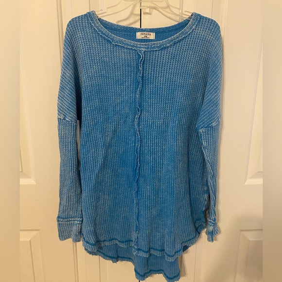 ZENANA ACID WASHED BABY WAFFLE KNIT OVERSIZED LONG SLEEVE TOP Sz Small/Medium - Picture 3 of 7